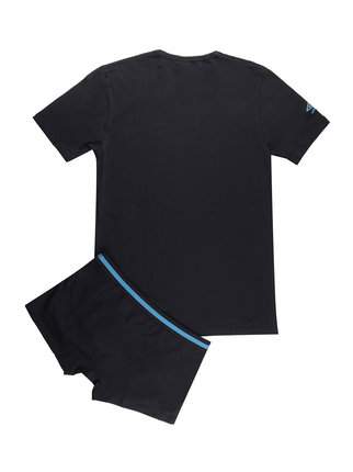 Abgestimmte Herrenunterwäsche: T-Shirt und Boxer