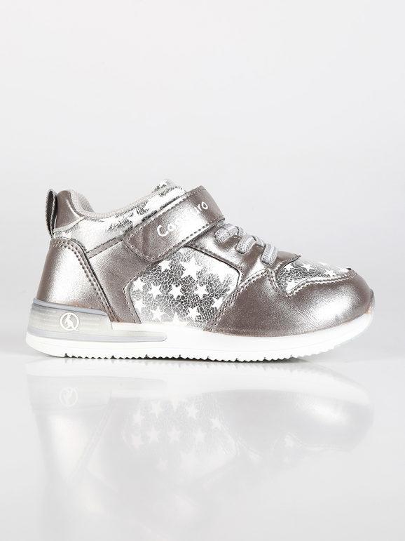 Baby high sneakers with tear