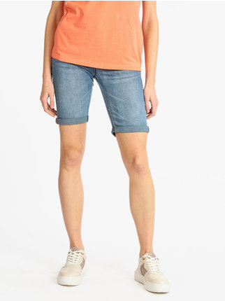 Bermuda shorts in women's jeans
