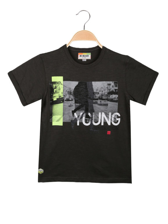Boy's short sleeve T-shirt with prints