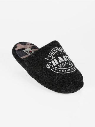 Boy's slippers with lettering