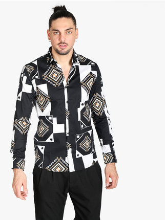 Camisa de hombre de algodón con estampados geométricos.