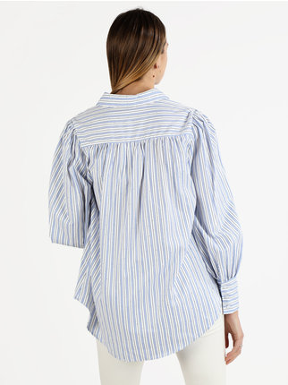 Camisa de mujer de rayas verticales con pedrería