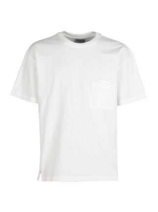Camiseta de hombre de algodón con doble bolsillo.