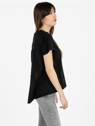 Camiseta de mujer con cuello redondo y aplicaciones de strass