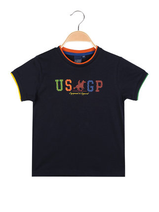 Camiseta infantil con letras de colores