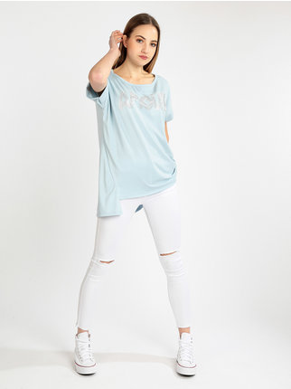 Camiseta larga de mujer con escritura de pedrería