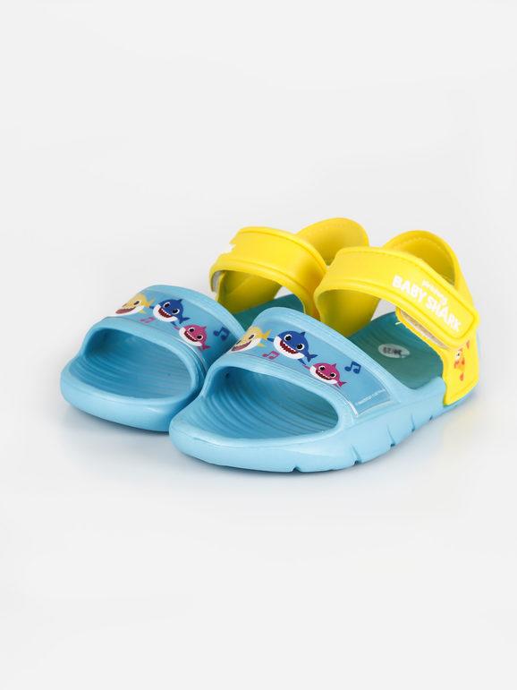 Children's beach sandals with tear