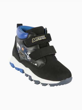 Children's high-top sneakers with tears