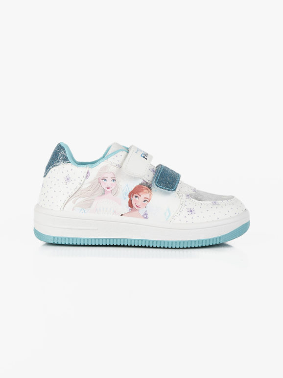 Children's shoes with tears