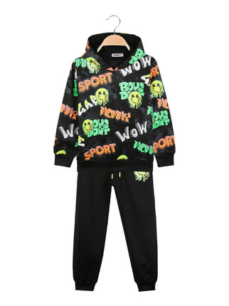 Children's sports suit with lettering
