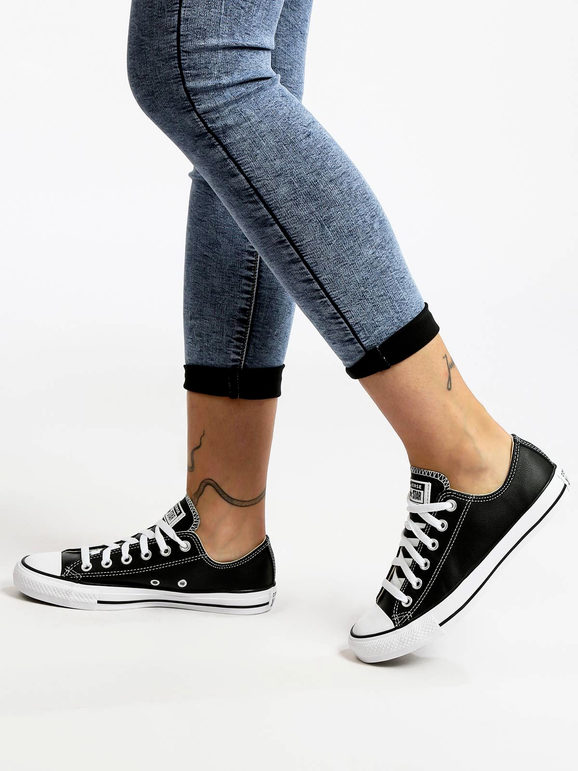 Chuck Taylor All Star Women's leather sneakers