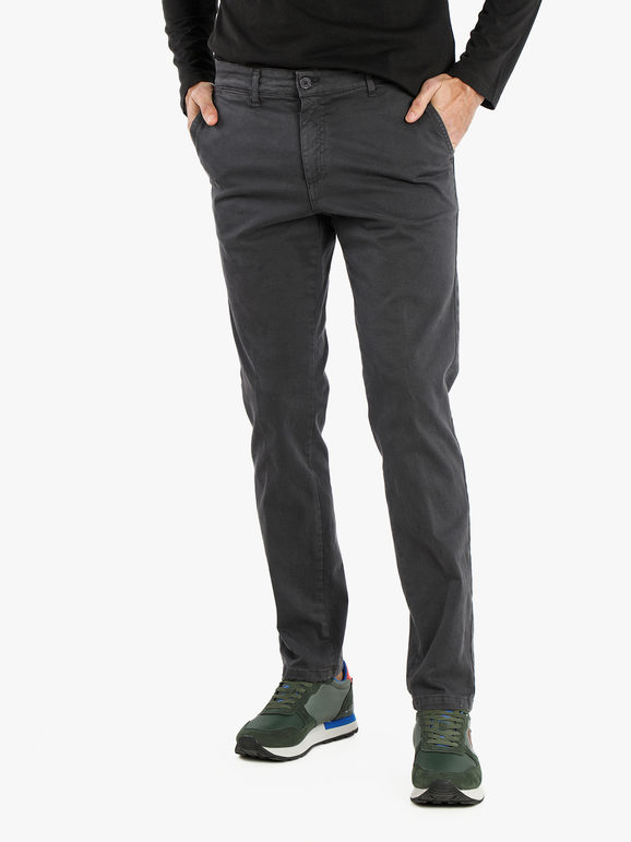 Classic model men's trousers with pockets
