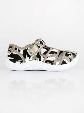 Closed military canvas sandals for children