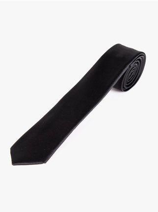 Corbata delgada de color liso