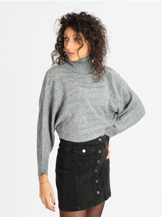 Cropped model turtleneck sweater for women