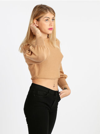 Cropped woman sweater