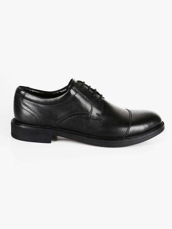 Derby brogues in black leather