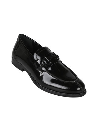 Elegant shiny leather loafers for men