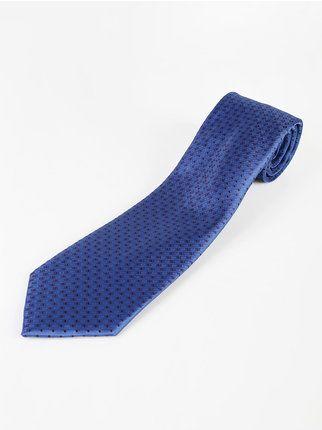 Elegant tie with polka dots