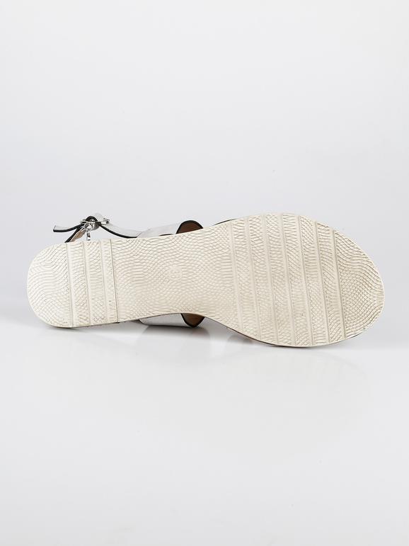 Flat band sandals gray