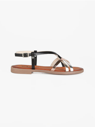 Flat leather sandals for women