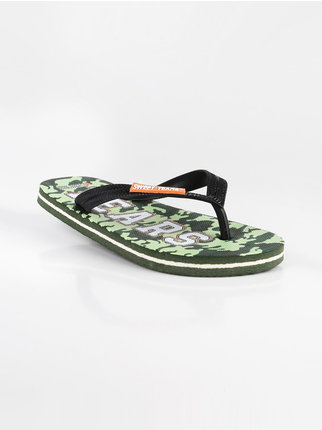 Flip-flops with green camouflage print