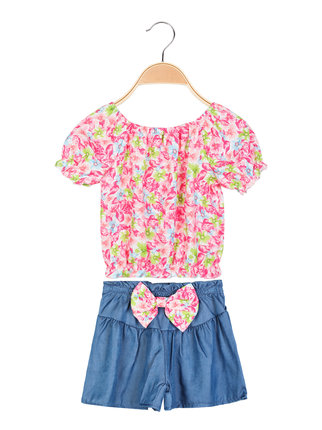 Floral 2-piece girl's outfit with blouse and shorts
