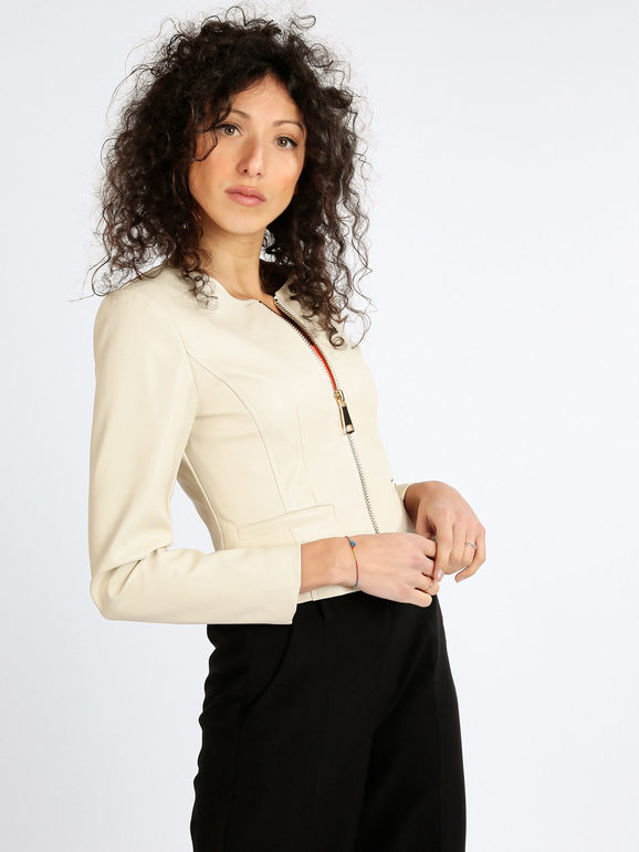 Giacca donna slim in ecopelle