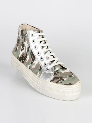 Girl military sneakers with rhinestones