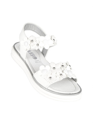 Girl's sandals with flowers and glitter