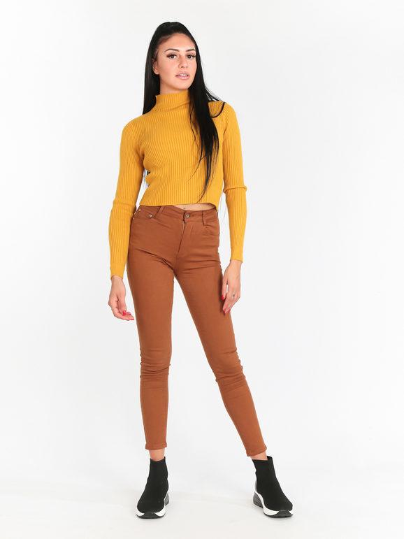 High-waisted push-up trousers