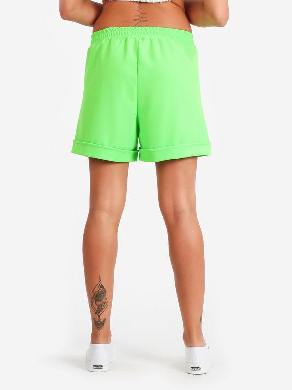 High-waisted women's shorts with turn-ups