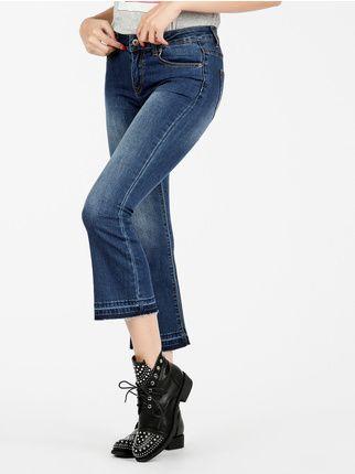 Jeans a zampa elasticizzati