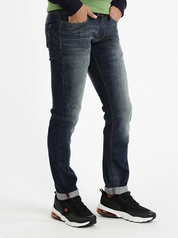 jeans desgastados para hombre
