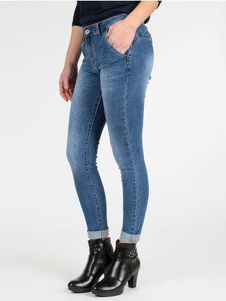 Jeans elasticizzati effetto slavato