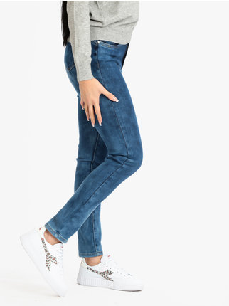 Jeans elásticos de mujer con efecto lavado