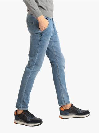 Jeans homme modèle régulier