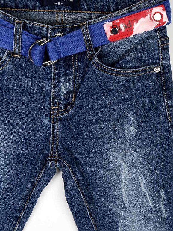 Jeans strappati con cintura