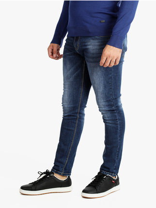 Jeans uomo modello regular fit