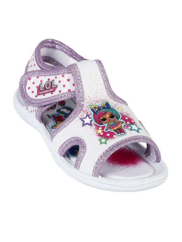 Little girl sandals in fabric with tear