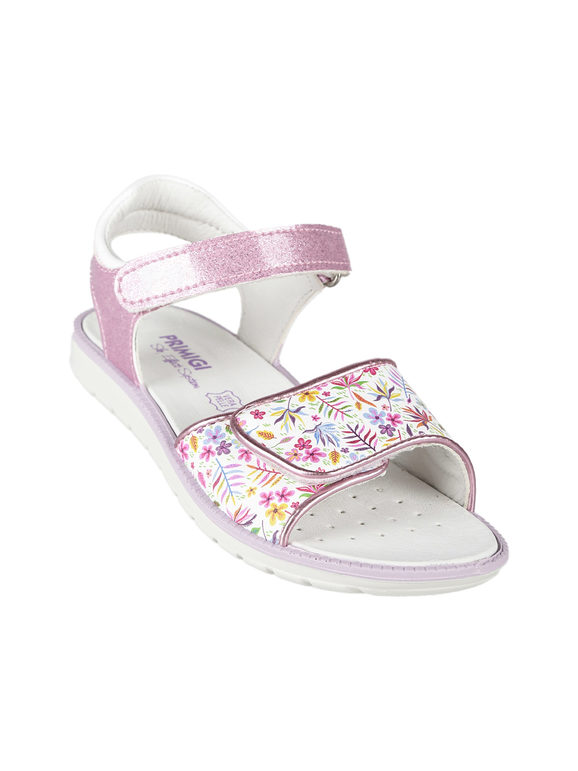 Little girl sandals with tears