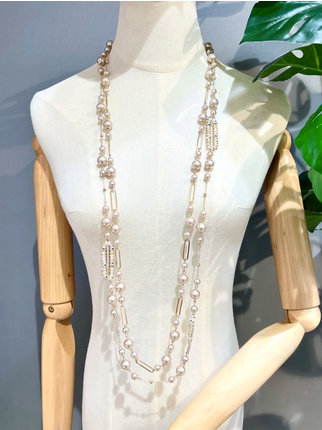 Long necklace with pearls for women