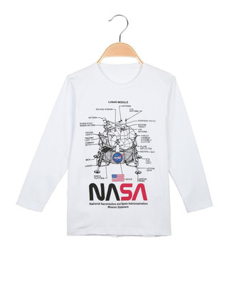 Long-sleeved T-shirt with NASA writing