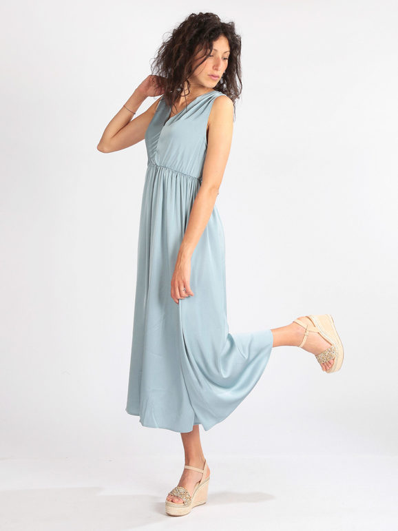 Long sleeveless silk effect dress for women