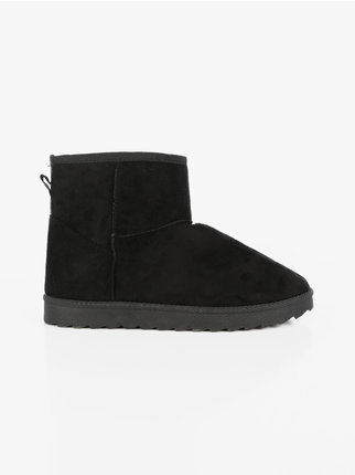 Low padded ankle boot