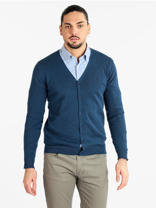 Men's cardigan with buttons