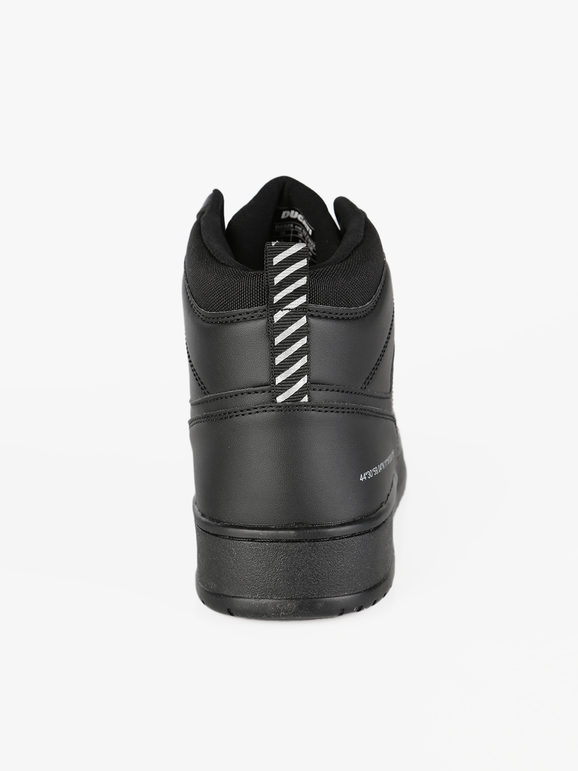 Men's high shoe with laces
