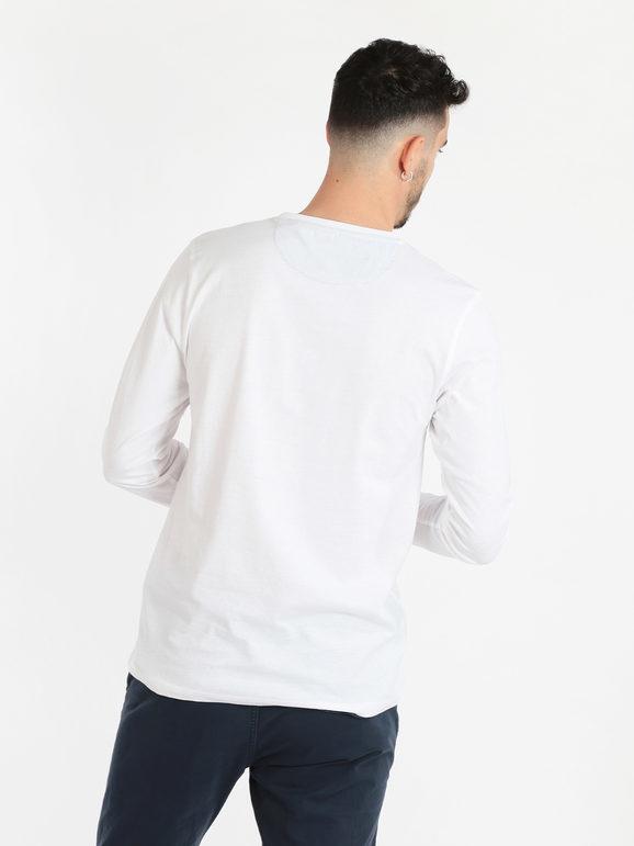 Men's long sleeve T-shirt with writing