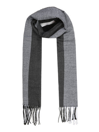 Men's scarf with fringes